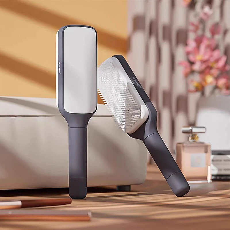 DetanglePro™ – Self-Cleaning Hairbrush (75% OFF)